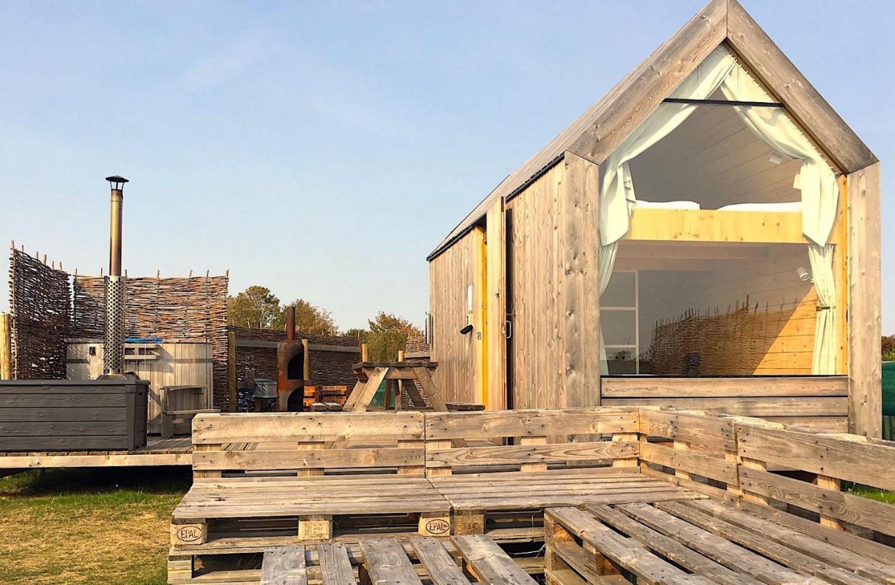 Lushna 8 Petite At Lee Wick Farm Cottages And Glamping Clacton-on-Sea Dış mekan fotoğraf
